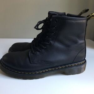 Dr. Martens 1460J  Size: US 3  EUR 34